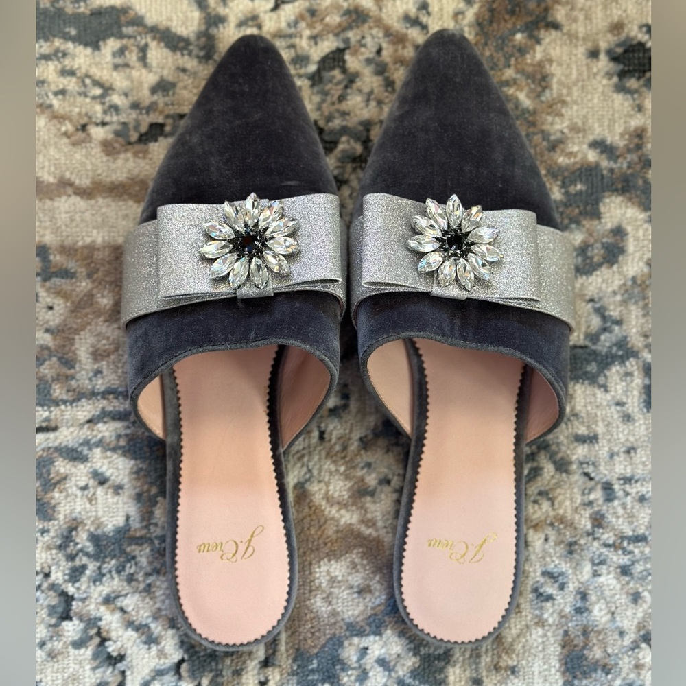 J.Crew Pointed toe bow slides size 8